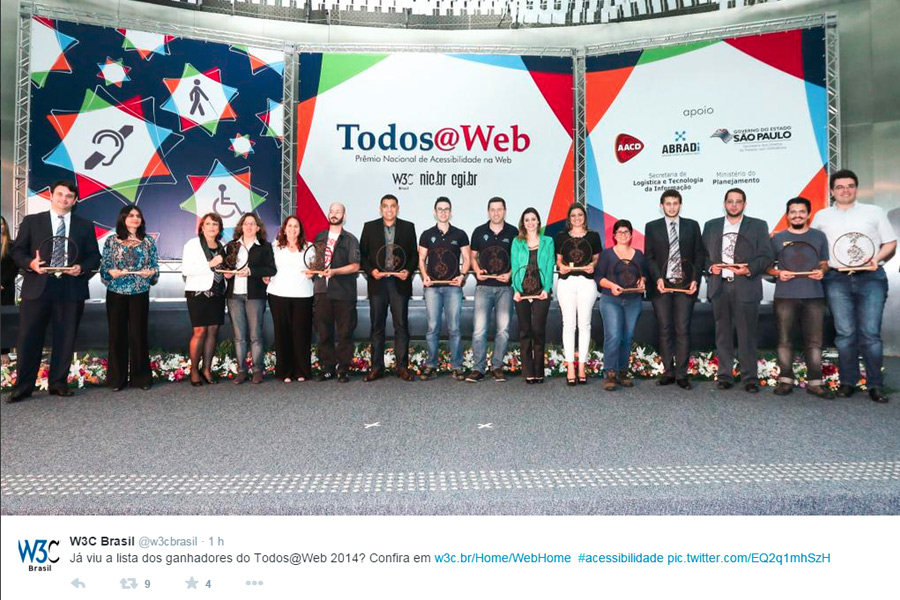 Foto da postagem do W3C Brasil no Twitter dos ganhadores do prêmio Todos@Web 2014.